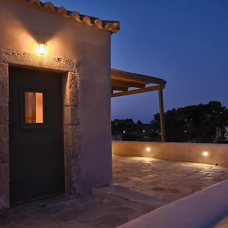 Elegantly Restored Traditional * Logothetianika