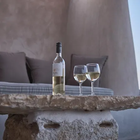 Elegantly Restored Traditional Дом отдыха